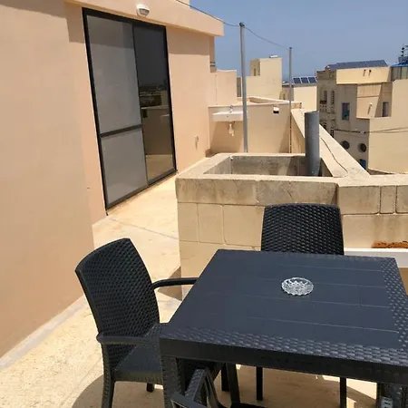 Holiday In Gozo, Malta سانّات